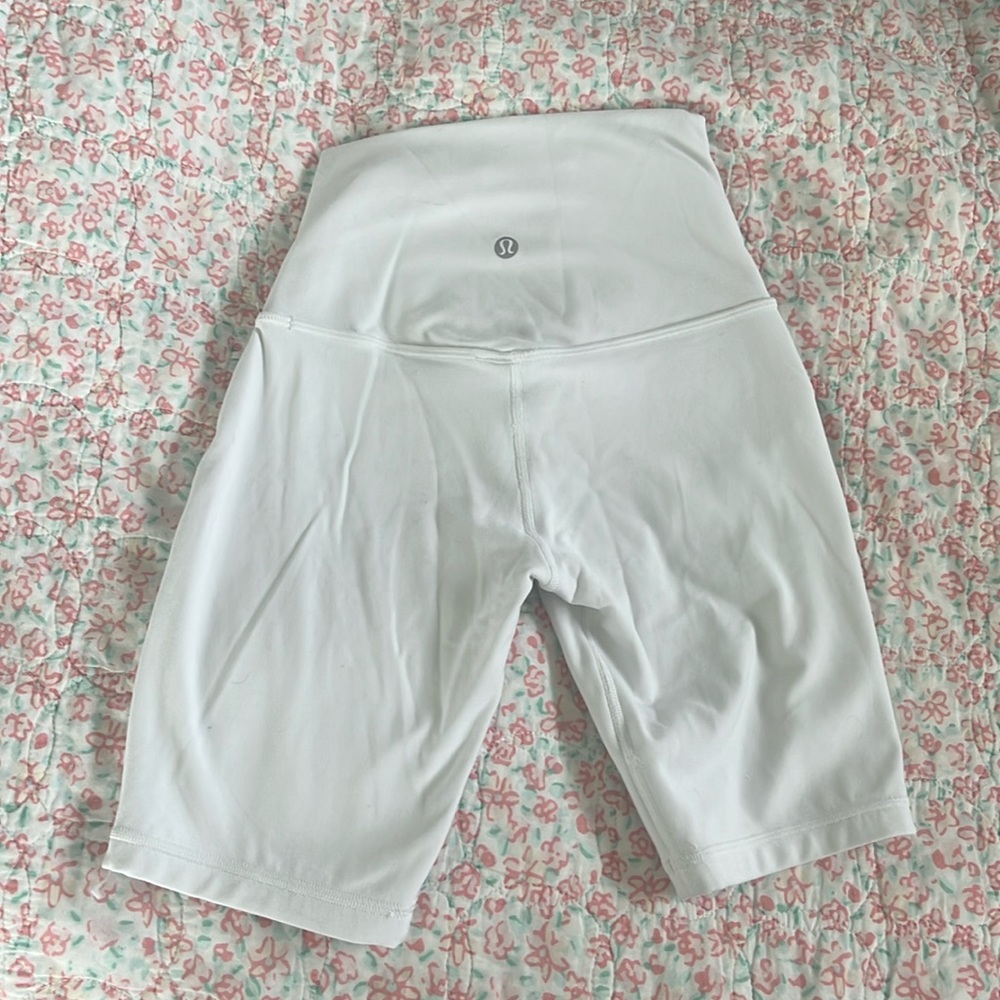 Lululemon align high waisted shorts 6 inch length